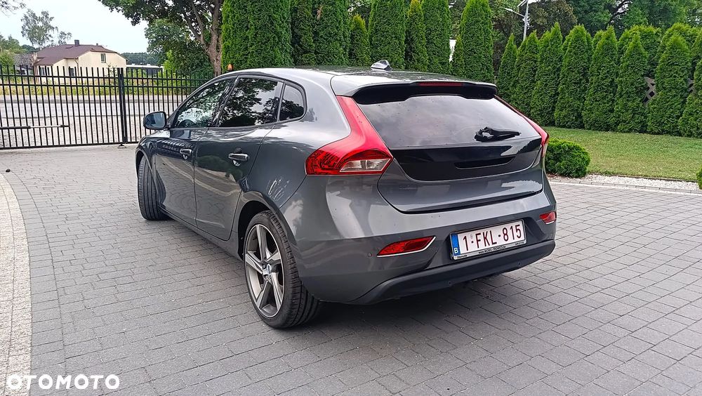 Volvo V40 ver-d2-r--design - 4