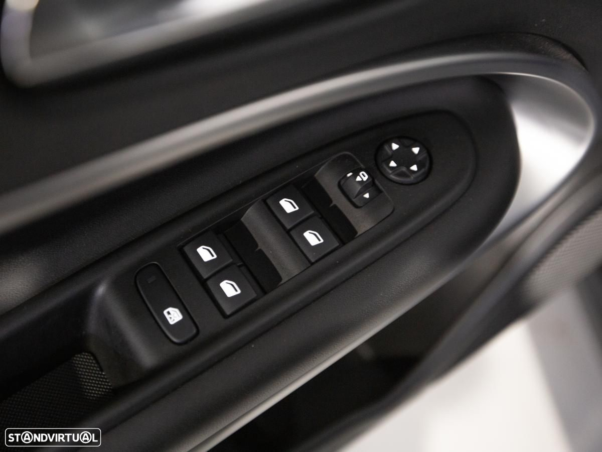 Jeep Avenger 54 kWh Summit - 13