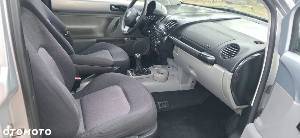 Volkswagen New Beetle 1.9 TDI - 12