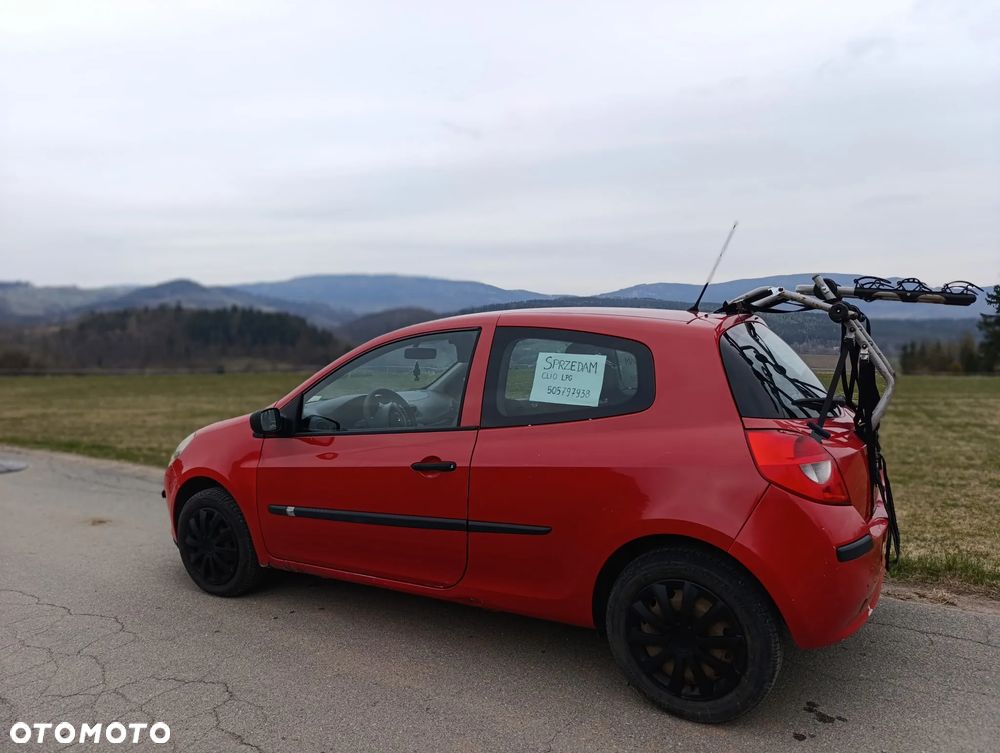 Renault Clio 1.2 16V Authentique - 2