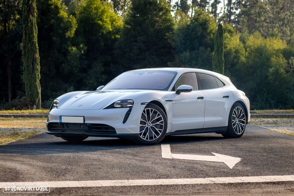 Porsche Taycan - 10