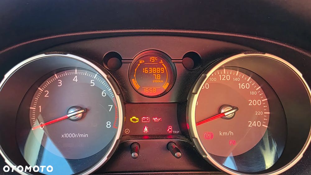 Nissan Qashqai+2 - 9