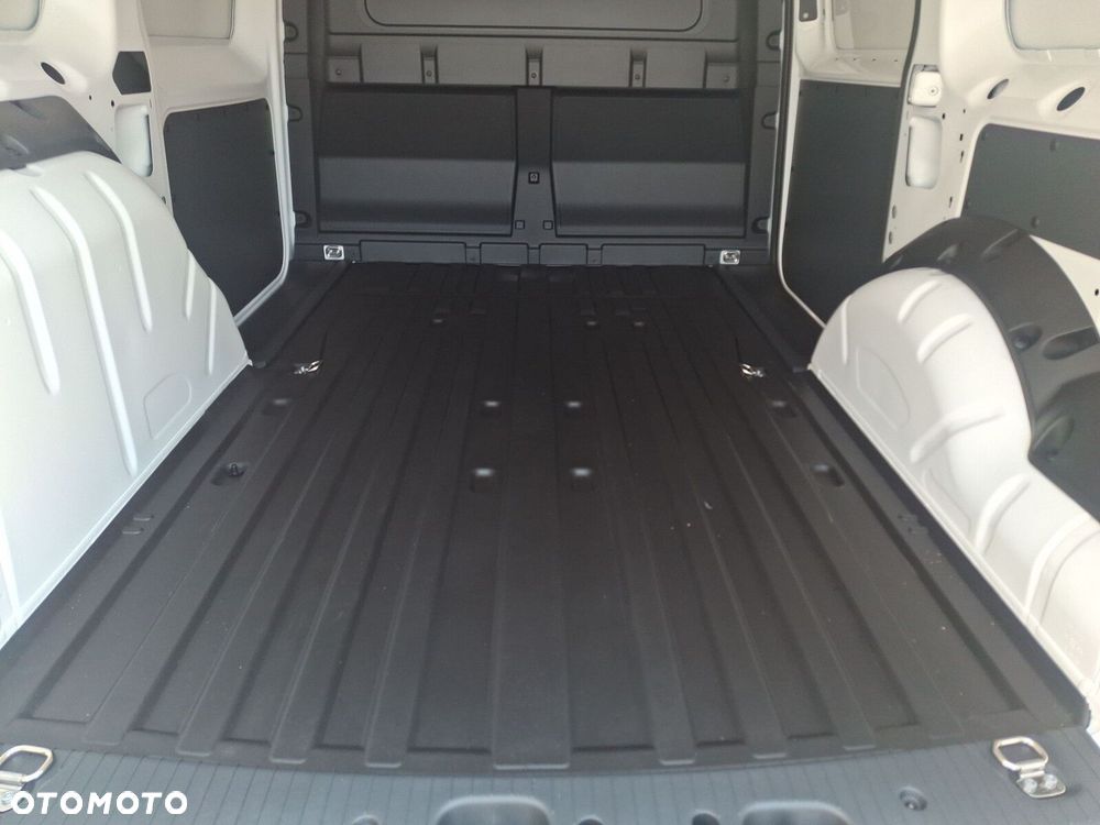 Volkswagen Caddy Cargo Maxi - 40
