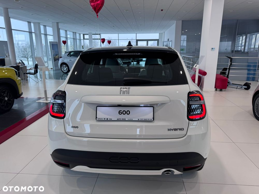 Fiat 600 1.2 Turbo Icon eDCT - 8