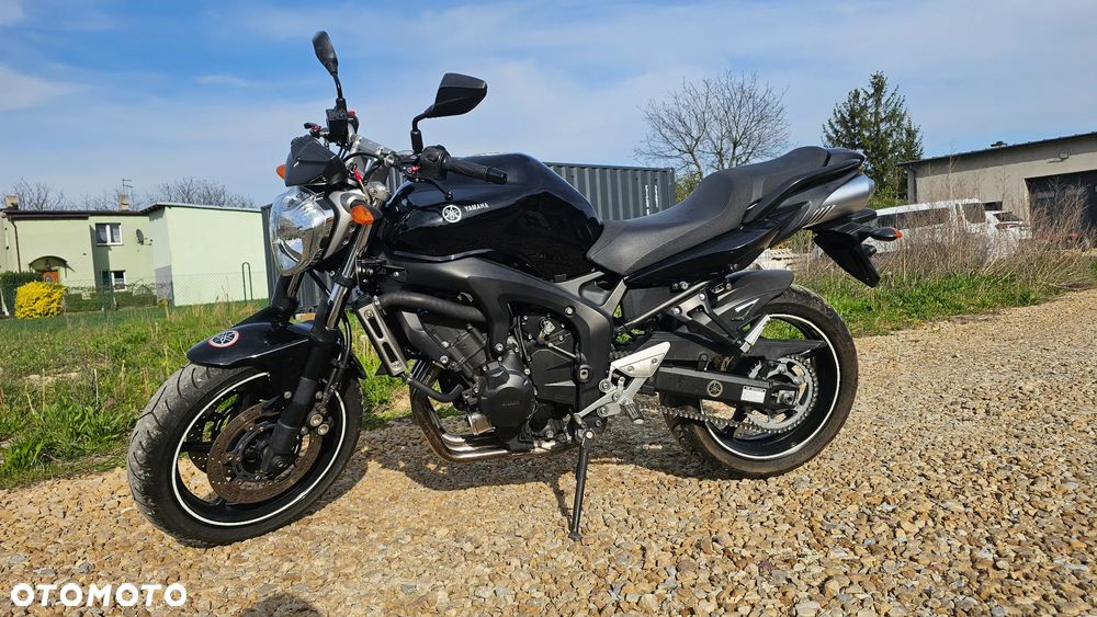 Yamaha FZ6 - 1