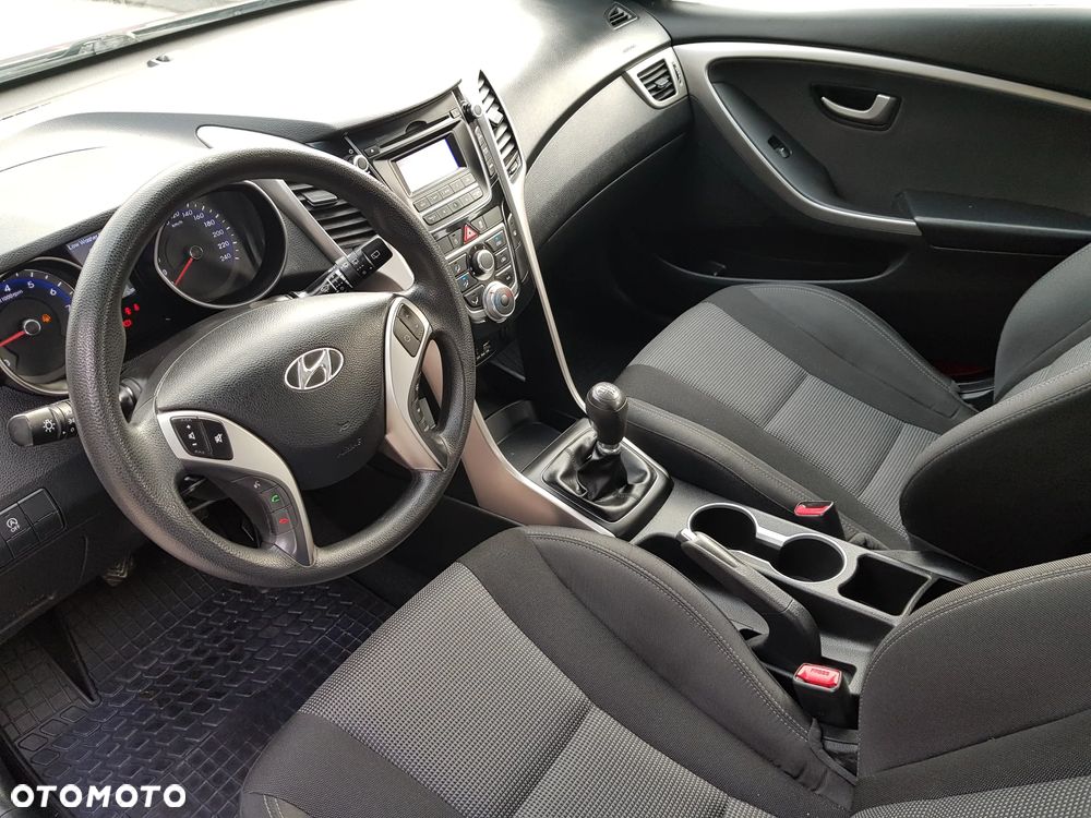 Hyundai i30 1.4 BlueDrive Run - 19