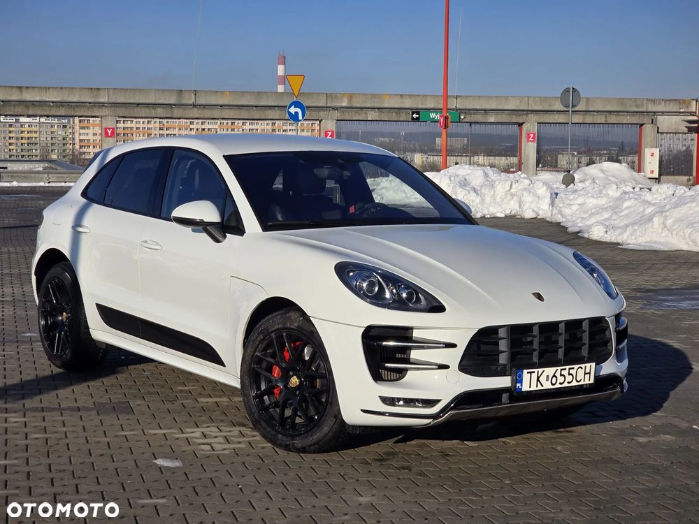 Porsche Macan Turbo - 2