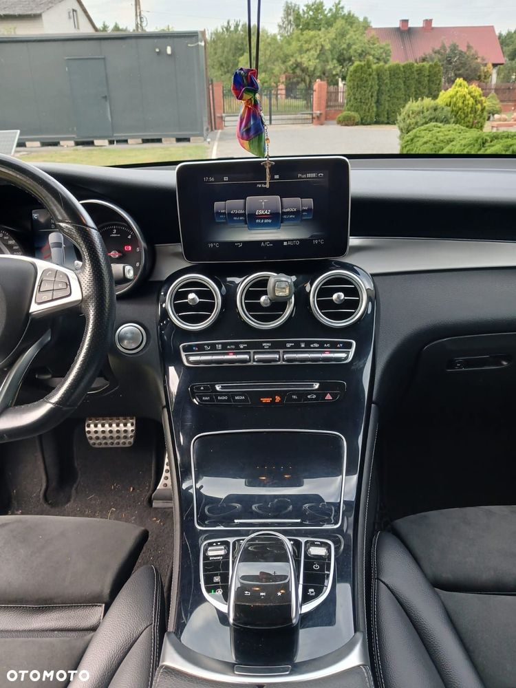 Mercedes-Benz GLC 220 d 4-Matic - 4