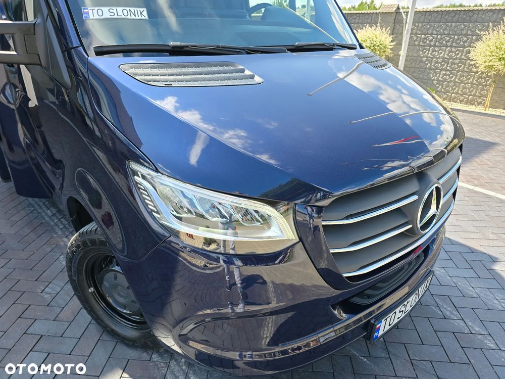 Mercedes-Benz SPRINTER 319 3.0 CDI KONTENER 4,28cmDługi 2,29cmSzero 2,24cmWysok + WINDA 750Kg 42Tyś km SERWIS DO OSTATNIEGO Km ASO MERCEDES-BENZ SALON PL STAN NOWY NOWY NOWY FABRYCZNA GWARANCJA - 6
