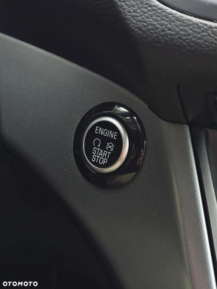 Ford Kuga 1.5 EcoBoost 2x4 Titanium - 27