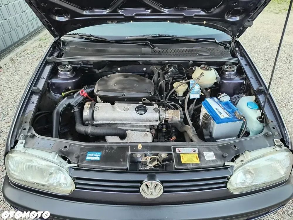 Volkswagen Golf - 26