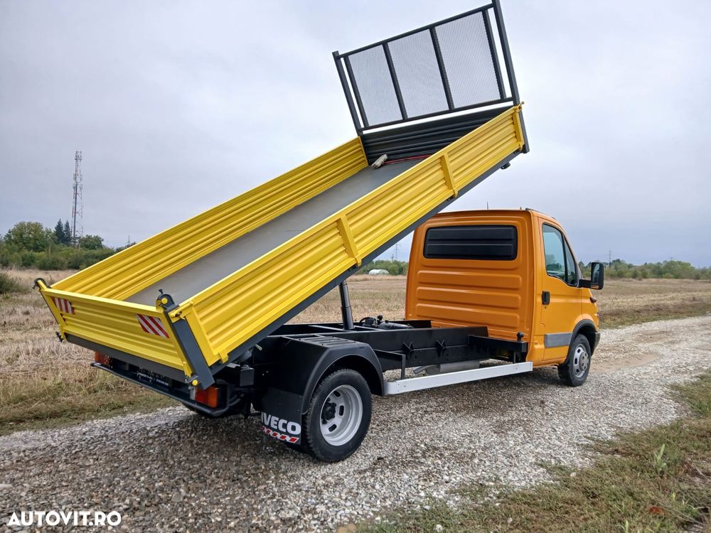 Iveco Daily  35 65  70 max. autoriz 3,5 t cat. B basculabil pe 3 parti - 3