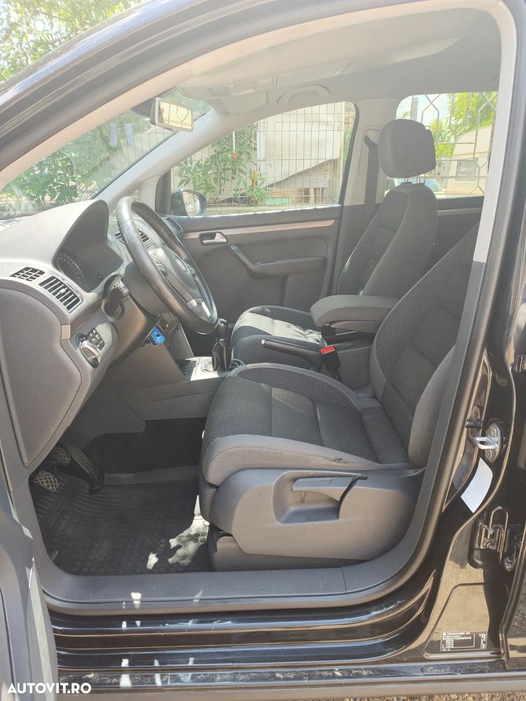 Volkswagen Touran 1.6 TDI BlueMotion Technology Highline - 26