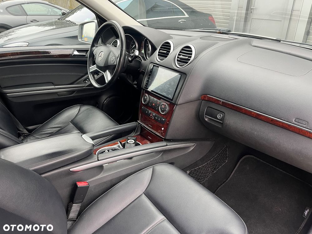 Mercedes-Benz GL 500 4Matic (BlueEFFICIENCY) 7G-TRONIC - 10