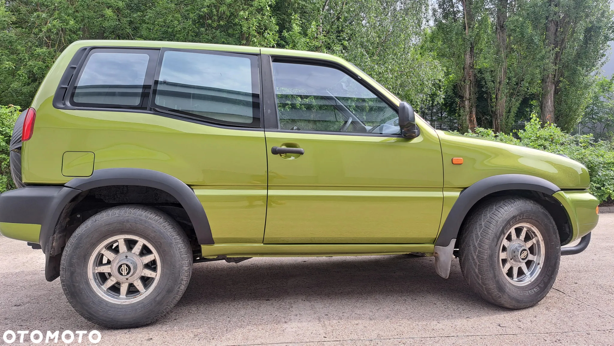 Nissan Terrano II 2.4 SR - 5