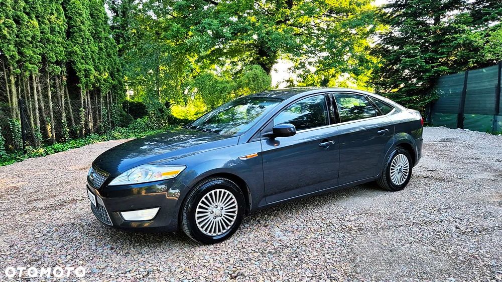 Ford Mondeo 2.0 Ghia X100 / X - 27