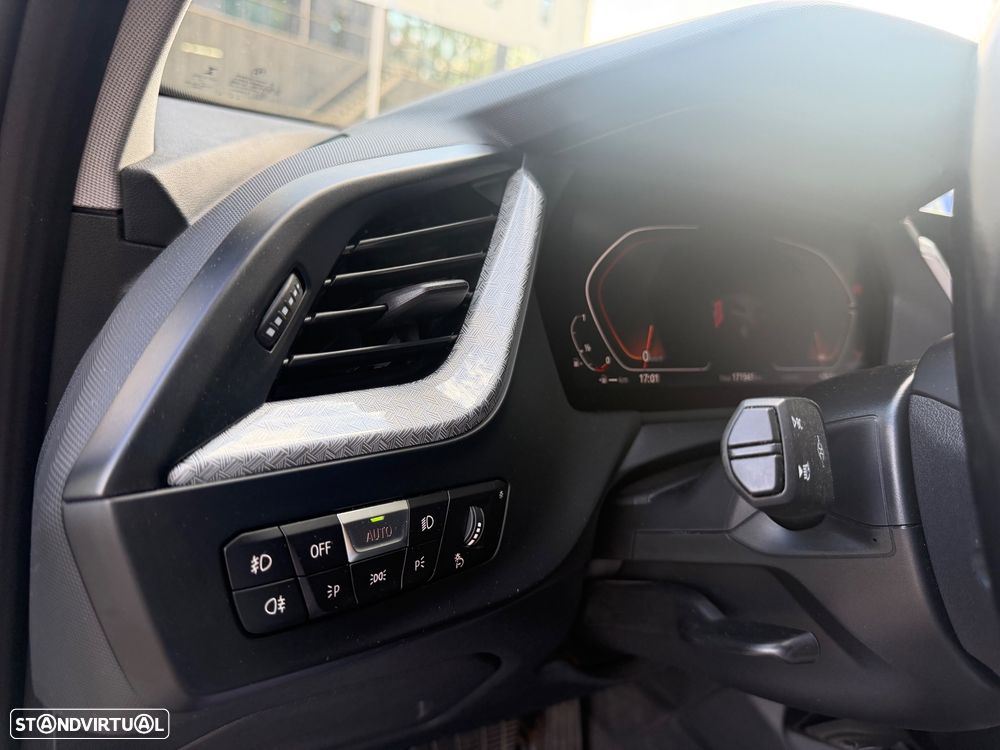 BMW 118 i Aut. Sport Line - 17