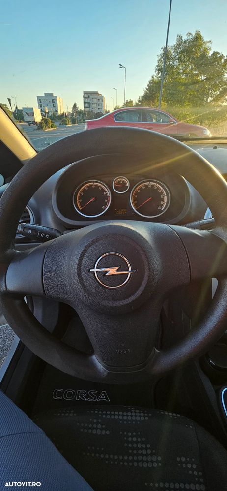 Opel Corsa 1.2i Enjoy - 10