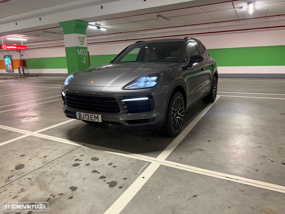 Porsche Cayenne E-Hybrid - 4