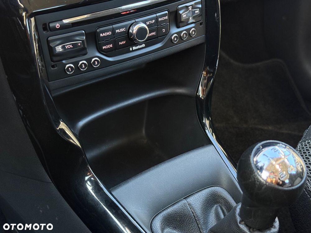 Citroën C3 e-HDi 90 FAP Exclusive - 20