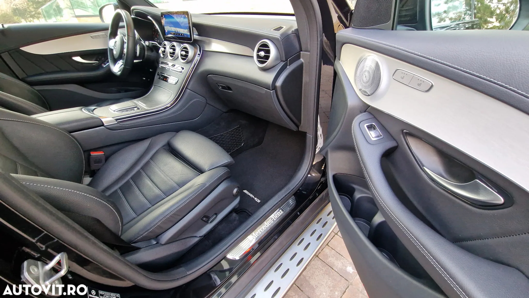 Mercedes-Benz GLC 300 d 4Matic 9G-TRONIC AMG Line Plus - 19