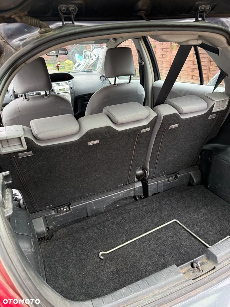 Toyota Yaris 1.4 D-4D Luna A/C - 6
