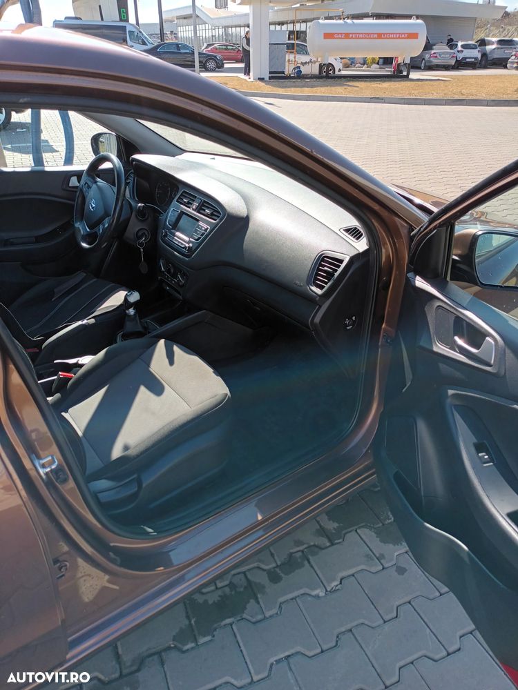 Hyundai i20 1.25 84CP M/T Comfort - 12