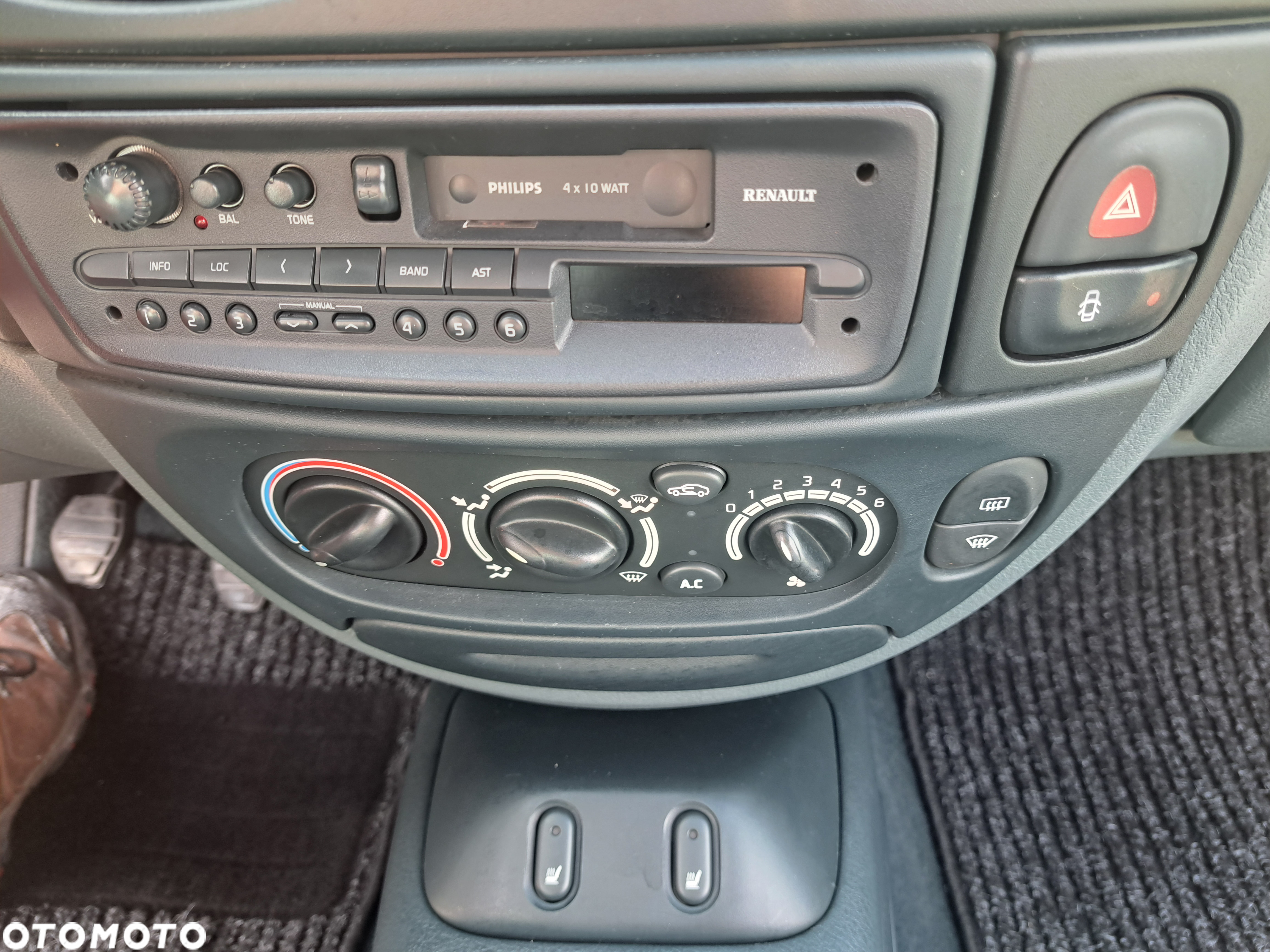 Renault Megane 2.0 RT - 27
