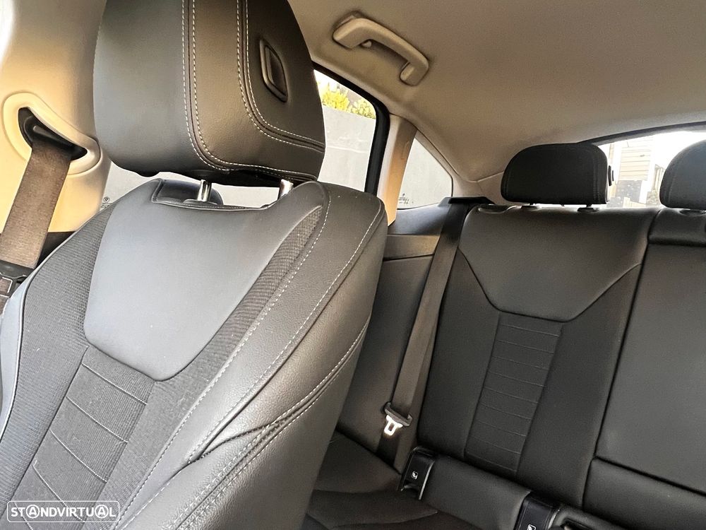 BMW i4 eDrive40 - 11
