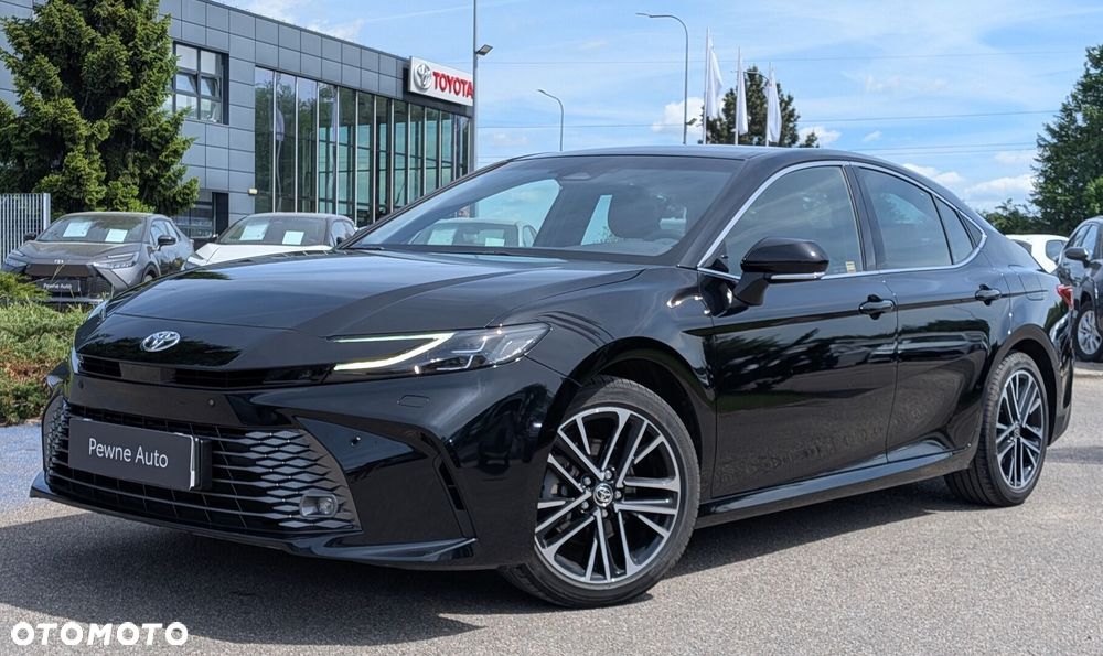 Toyota Camry - 11