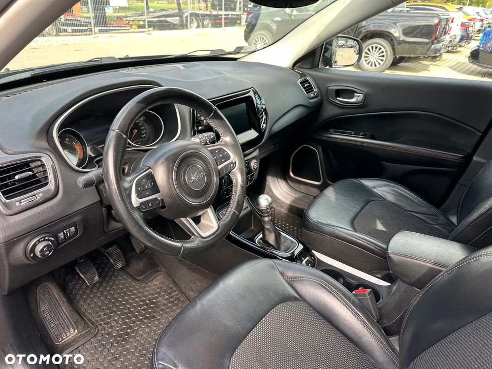 Jeep Compass - 11