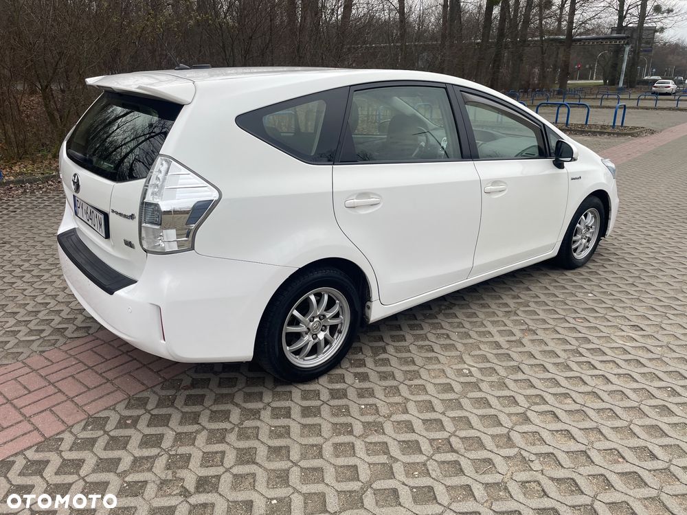 Toyota Prius+ (Hybrid) - 9