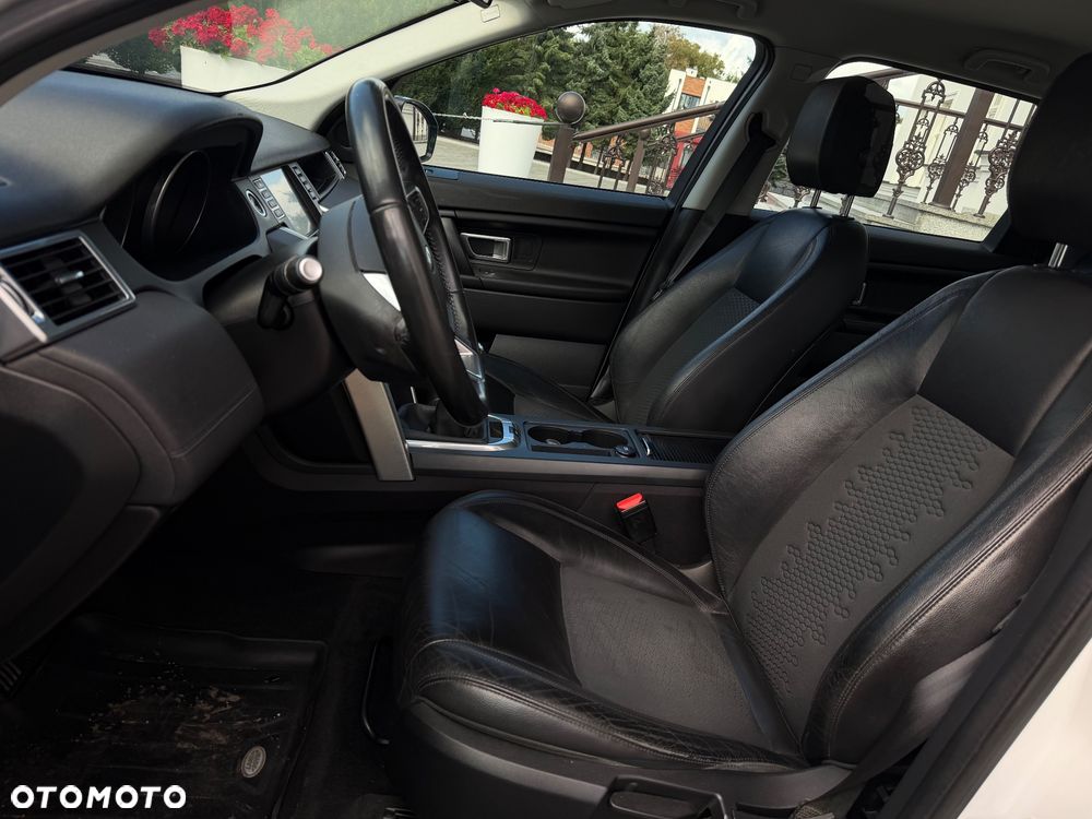 Land Rover Discovery Sport - 24