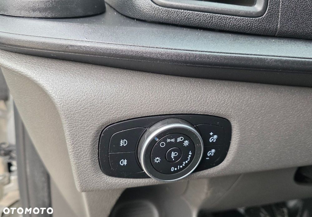 Ford Transit Custom - 12