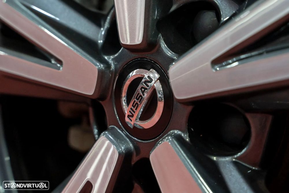 Nissan Qashqai 1.3 DIG-T N-Connecta J18 - 34