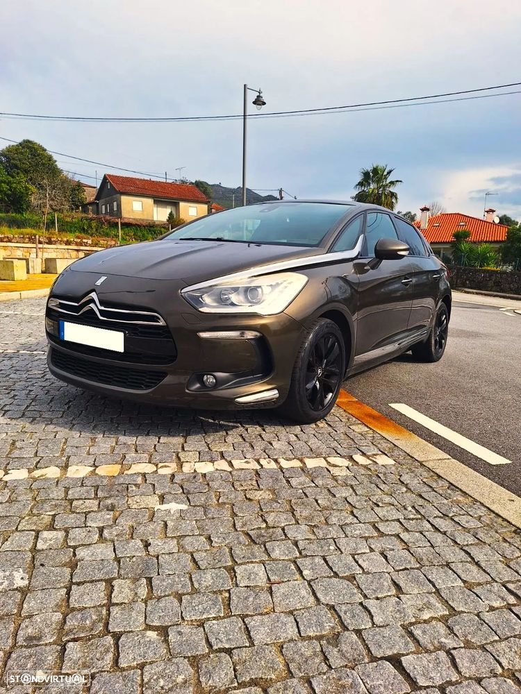 Citroën DS5 2.0 HDi Hybrid4 So Chic CMP6 - 2