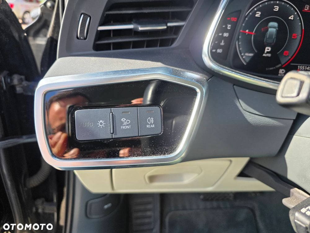 Audi A6 Avant 40 TDI S tronic - 32