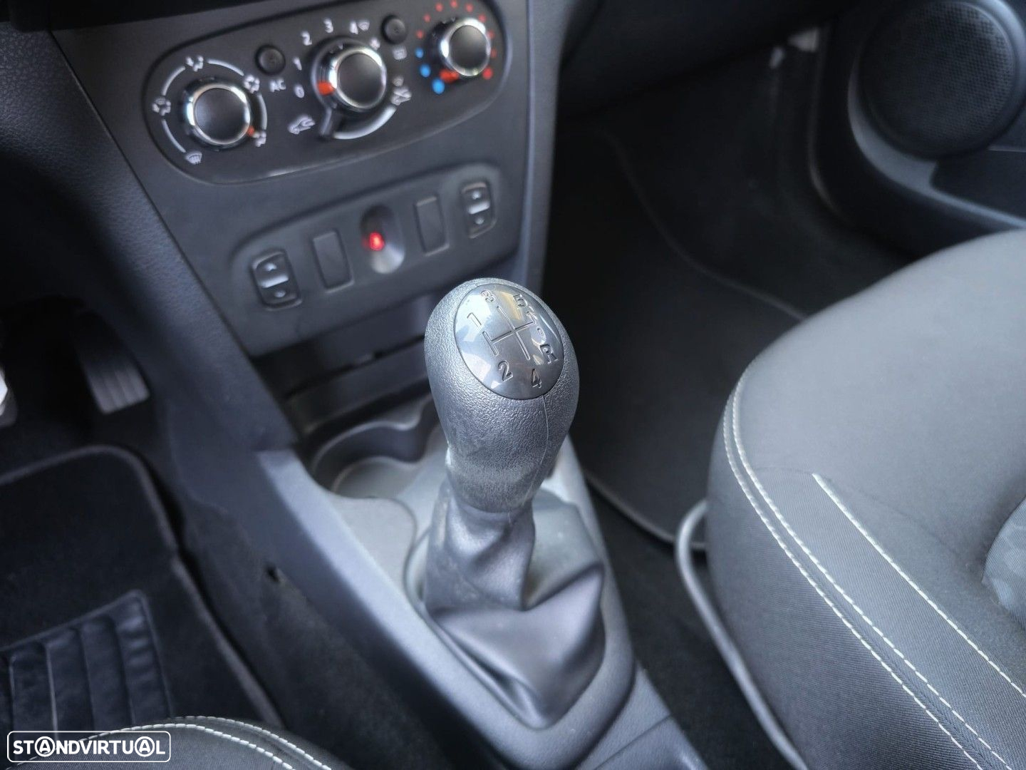 Dacia Sandero 1.5 dCi Confort - 16