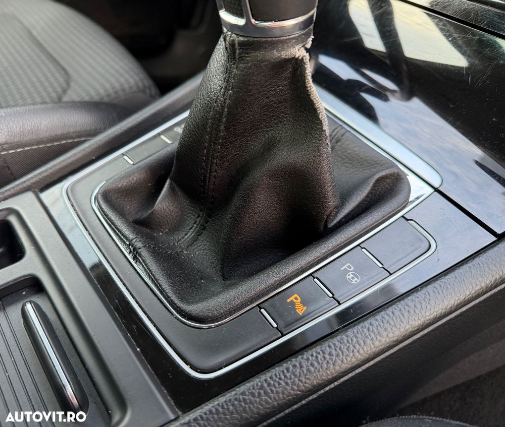 Volkswagen Golf 1.4 TSI BMT Highline - 15