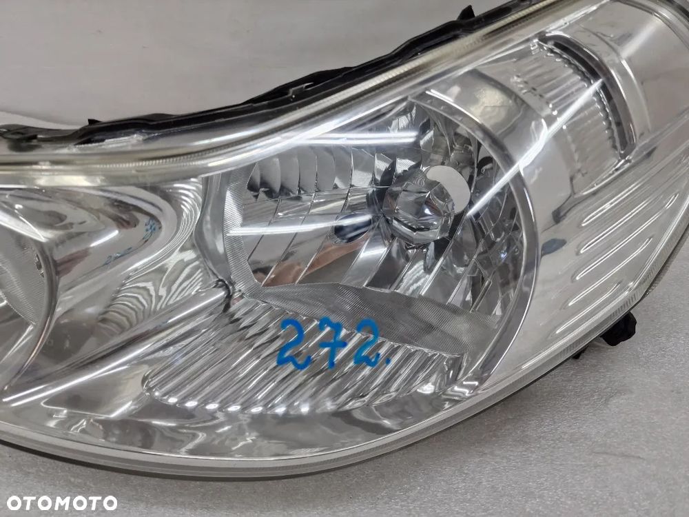 SUZUKI SX4 / FIAT SEDICI ORAZ SEDICI LIFT 06-13 JAPAN LEWA LAMPA PRZEDNIA PRZÓD , NR KOITO 100-59135 , NR AUKCJI LL272 - 5