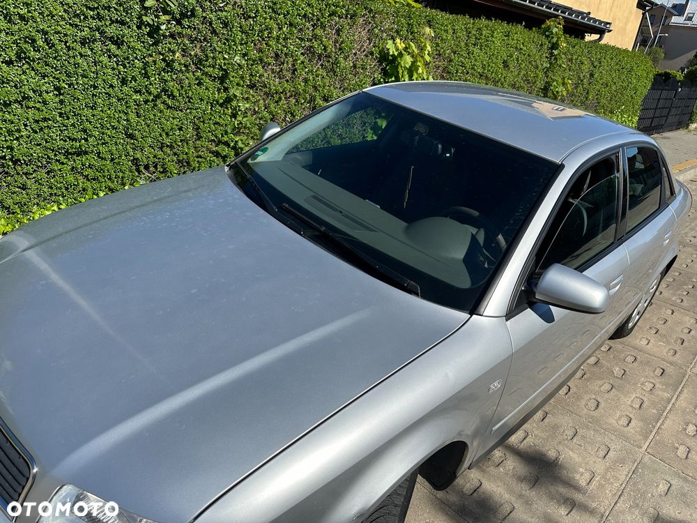 Audi A4 Limousine - 16