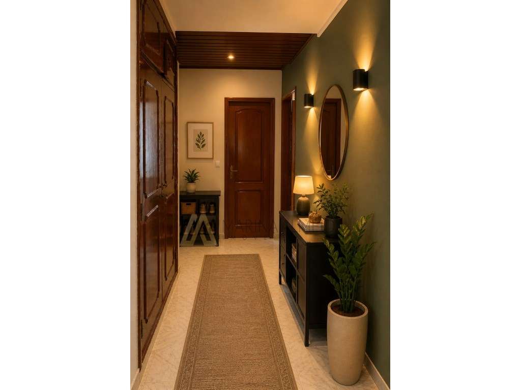 Apartamento t3, 1º andar com 99m2, 2 frentes, bastante luminoso com... - Grande imagem: 4/15