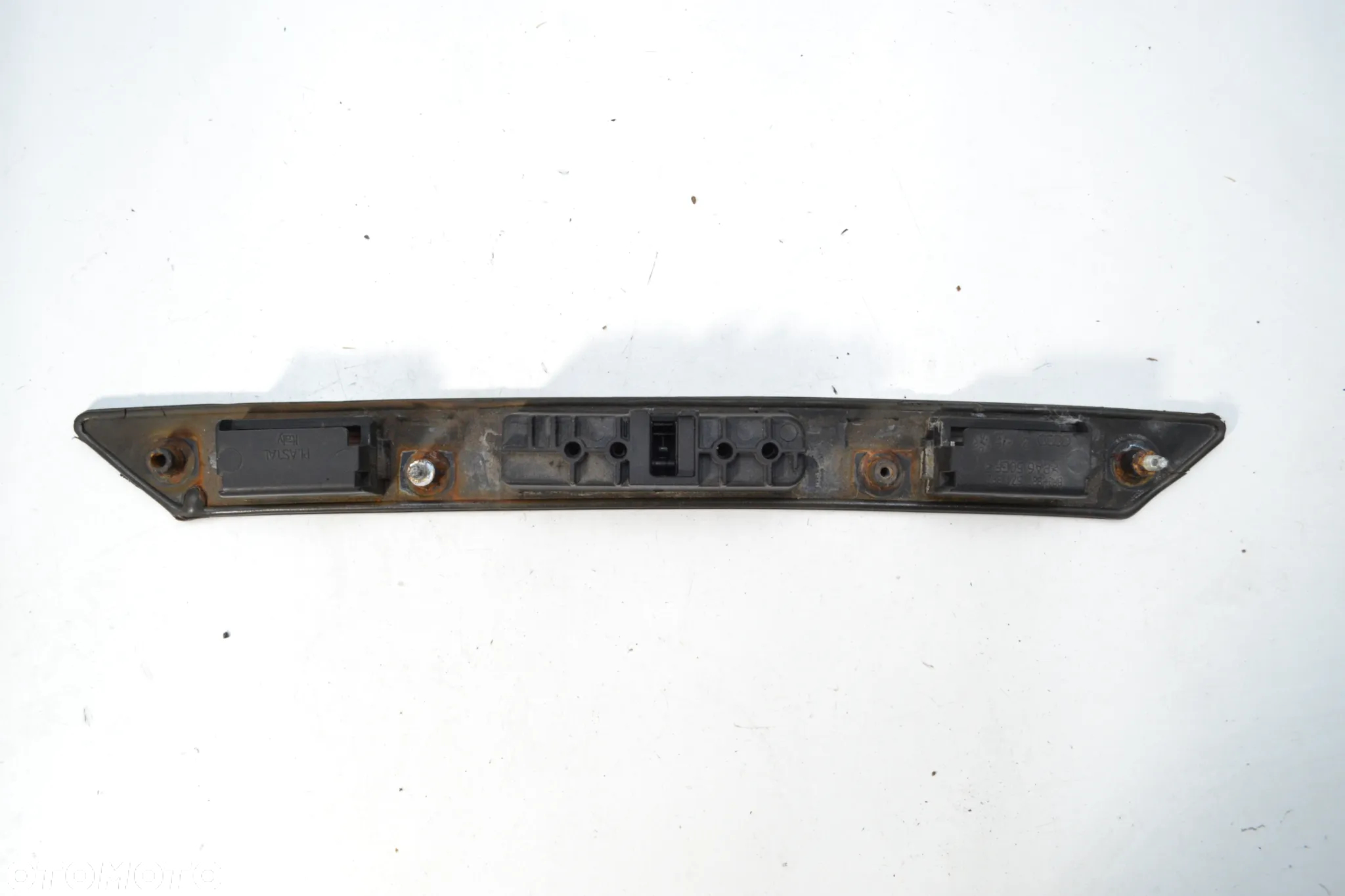 AUDI A3 8P LISTWA BLENDA PODŚWIETLENIE REJESTRACJI KLAMKA MIKROSTYK 8P4827574 GORLICE - 3