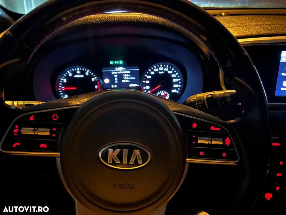 Kia Sportage 1.6 T-GDI 6MT 4x4 GT Line - 26