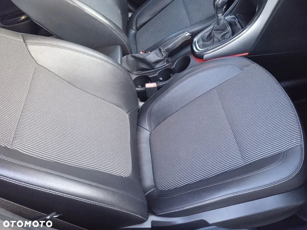 Opel Astra 1.4 T Cosmo - 14