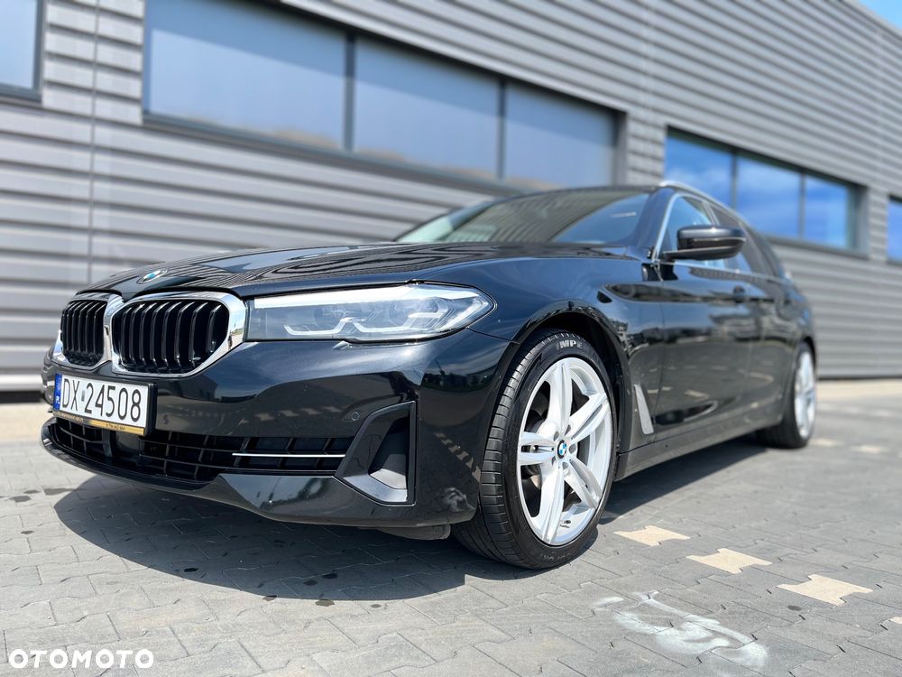 BMW Seria 5 520d xDrive - 7