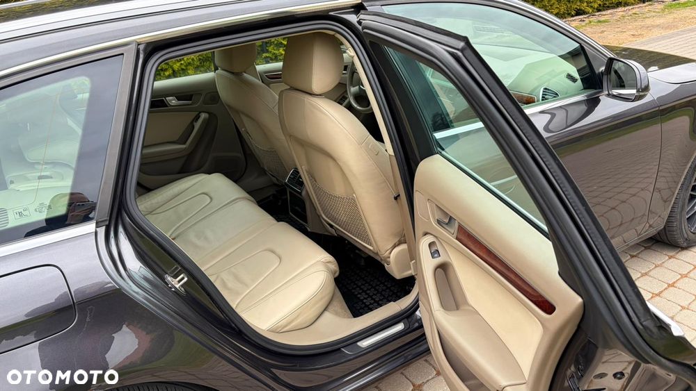 Audi A4 Avant 2.0 TDI Multitronic - 12