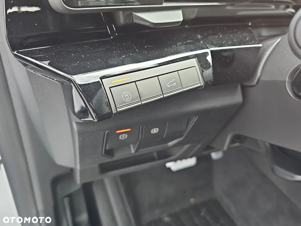 Renault Rafale 1.2 E-Tech Full Hybrid 200 esprit Alpine MMT - 26