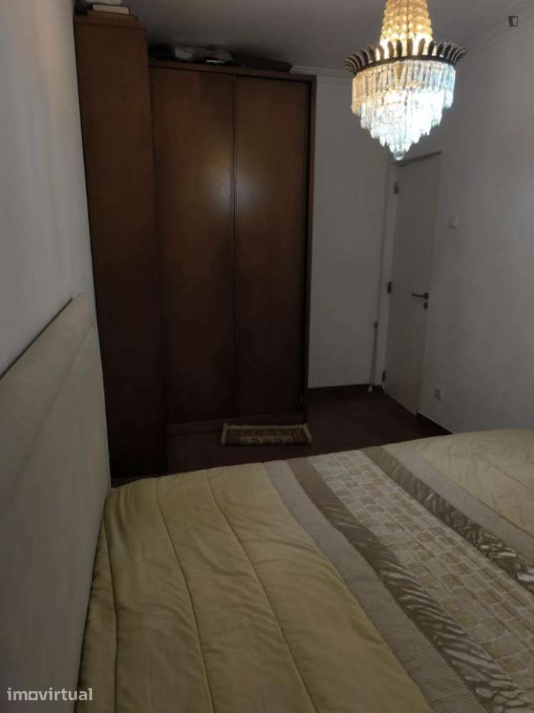 Quarto - localizado em Alvalade Lisbon - Grande imagem: 5/17