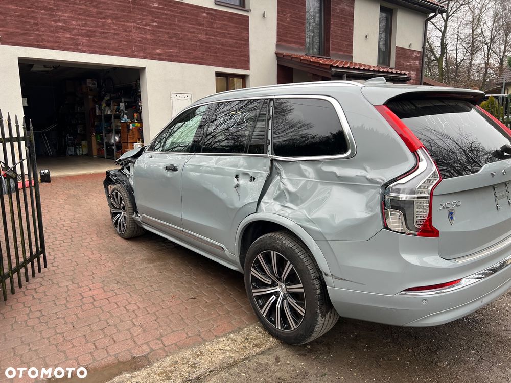 Volvo XC 90 - 8